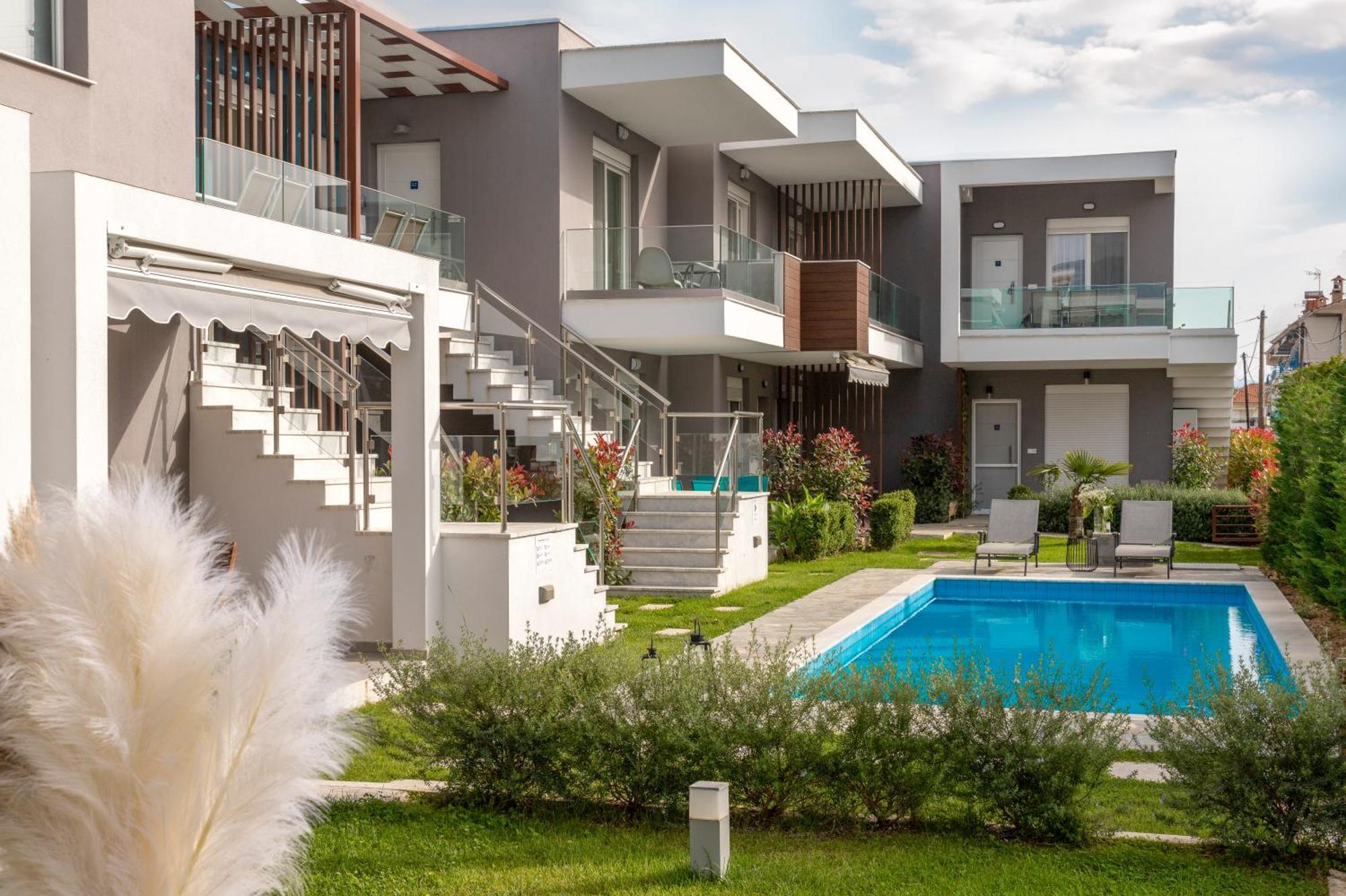 Perla Residential Complex Ofrínion