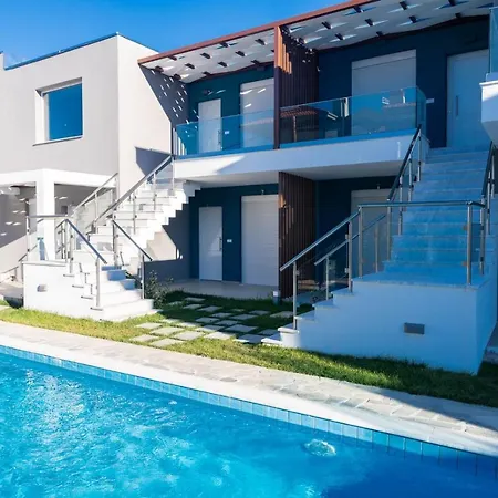 Perla Residential Complex Apartment Ofrinion Exterior photo
