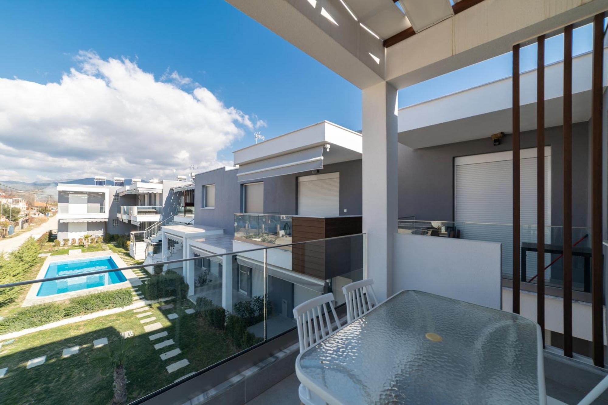 Apartment Perla Residential Complex Ofrinion
